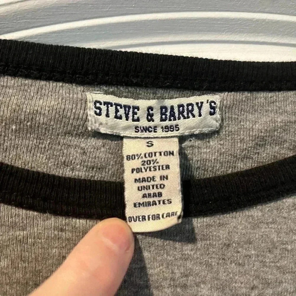 ~Steve & Barry’s~ T-Shirt - Small - Picture 2 of 4